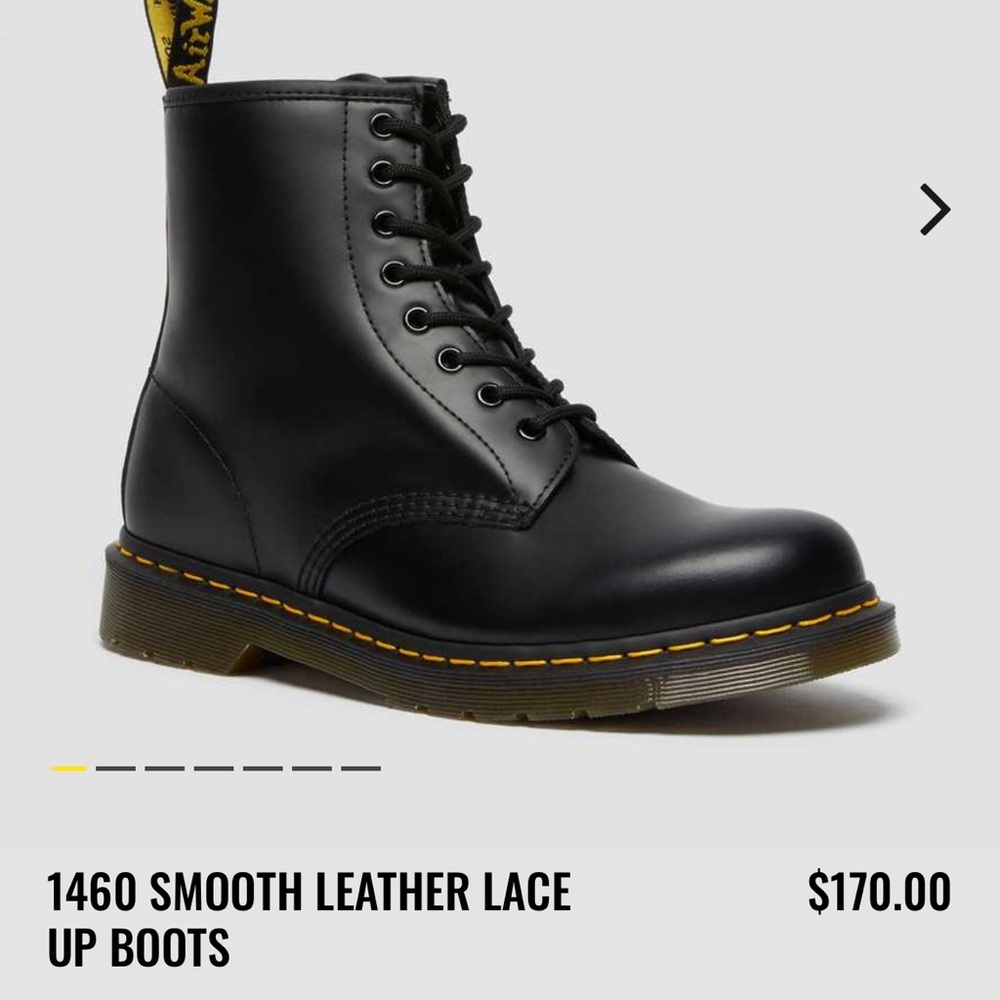 Dr. Marten’s 1460 SMOOTH LEATHER LACE UP BOOTS